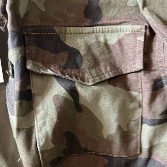 FLASH SALE NWT Sanctuary army, print jacket - Picture 6 of 11